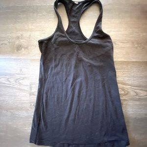 LULULEMON workout top!